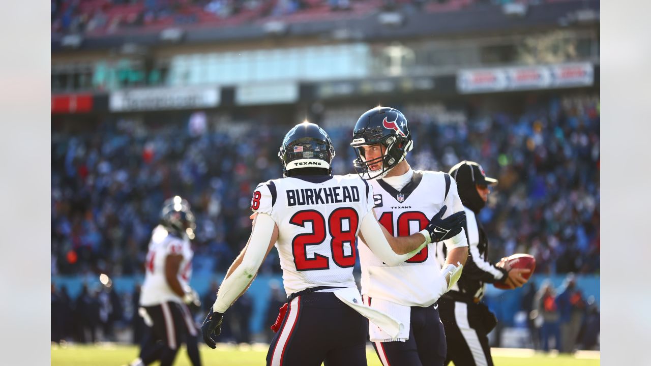 Texans Bring Some Holiday Cheer, Beat Titans 19-14