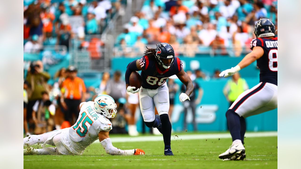 Miami Dolphins defeat Houston Texans 28-3 during preseason game in Lone  Star State - CBS Miami