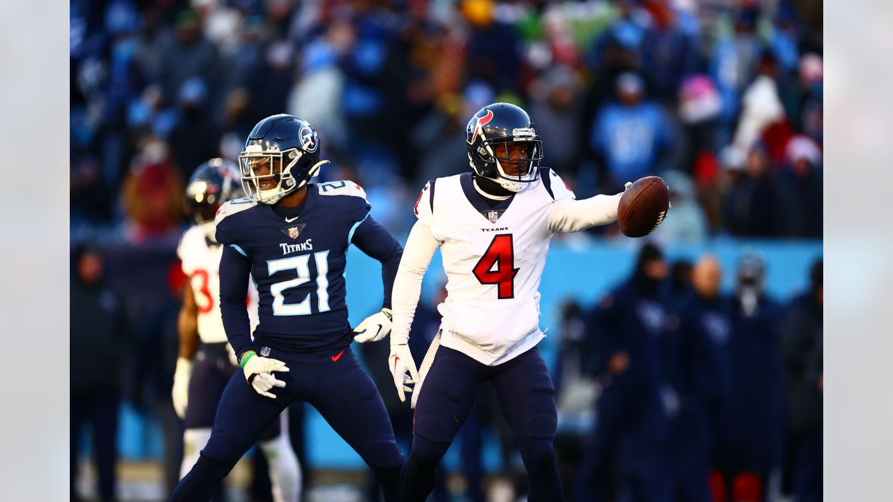 Texans Bring Some Holiday Cheer, Beat Titans 19-14