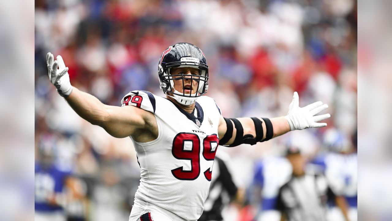 J.J. Watt upgrades student's self-made 99 jersey