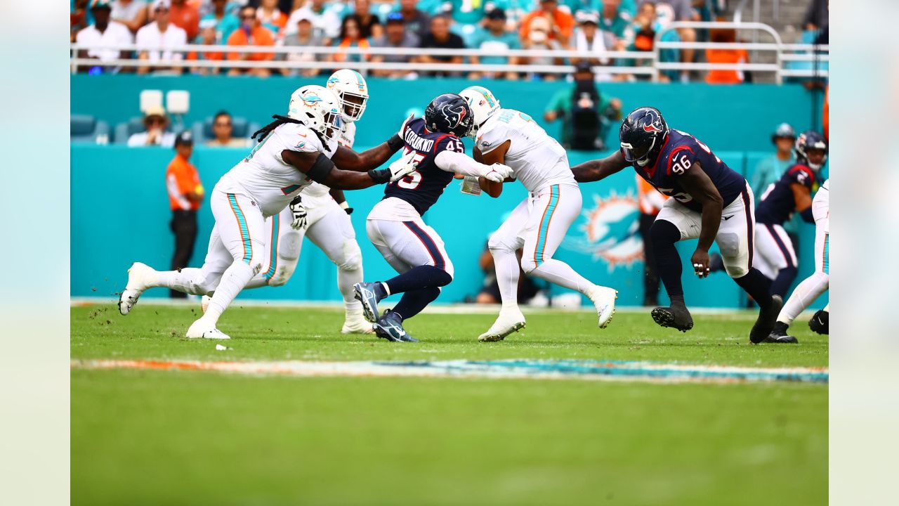 Miami Dolphins defeat Houston Texans 28-3 during preseason game in Lone  Star State - CBS Miami