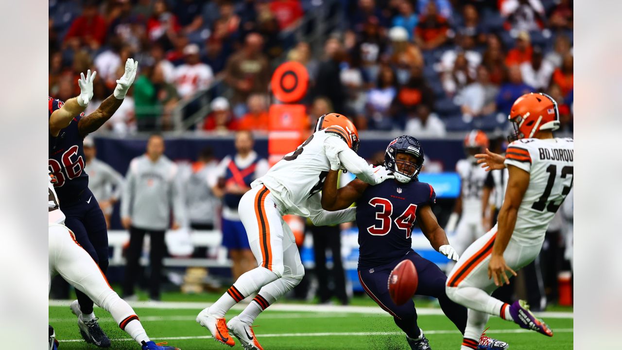 The Houston Texans are taking on the Cleveland Browns for Week 13 of the  2022 NFL Regular Season.