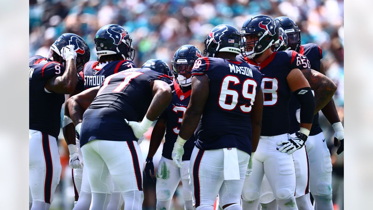 Will Anderson Jr. gets Texans' sideline hyped after FG block