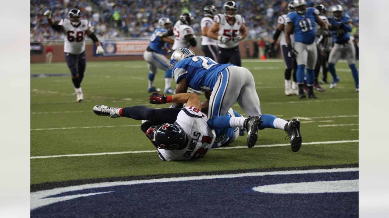 It Was a Thriller the Last Time the Houston Texans and Detroit Lions Met on  Thanksgiving