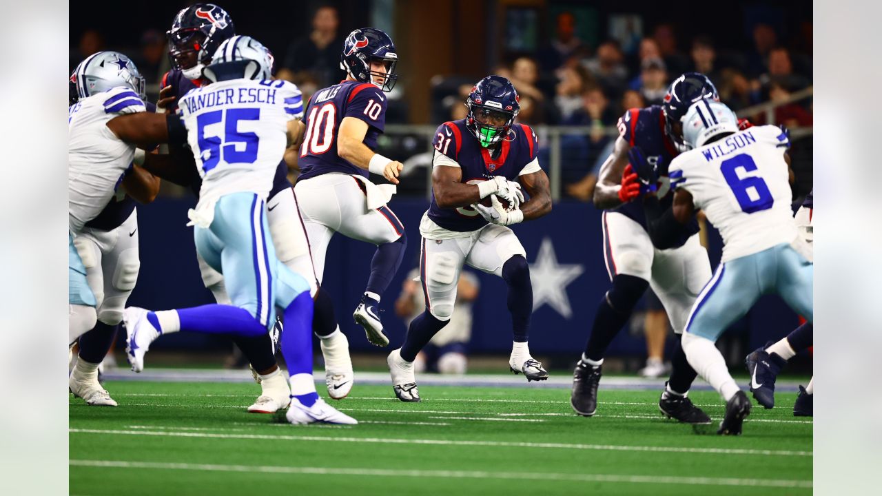 Cowboys score late to avoid major upset, beat Texans 27-23