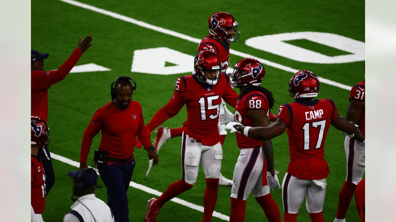 Eagles Defeat Texans at NRG Stadium on Battle Red Day, 29-17