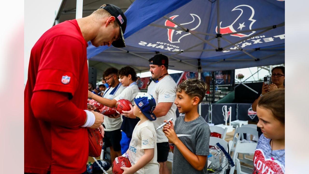 TexansCamp: Autograph Session