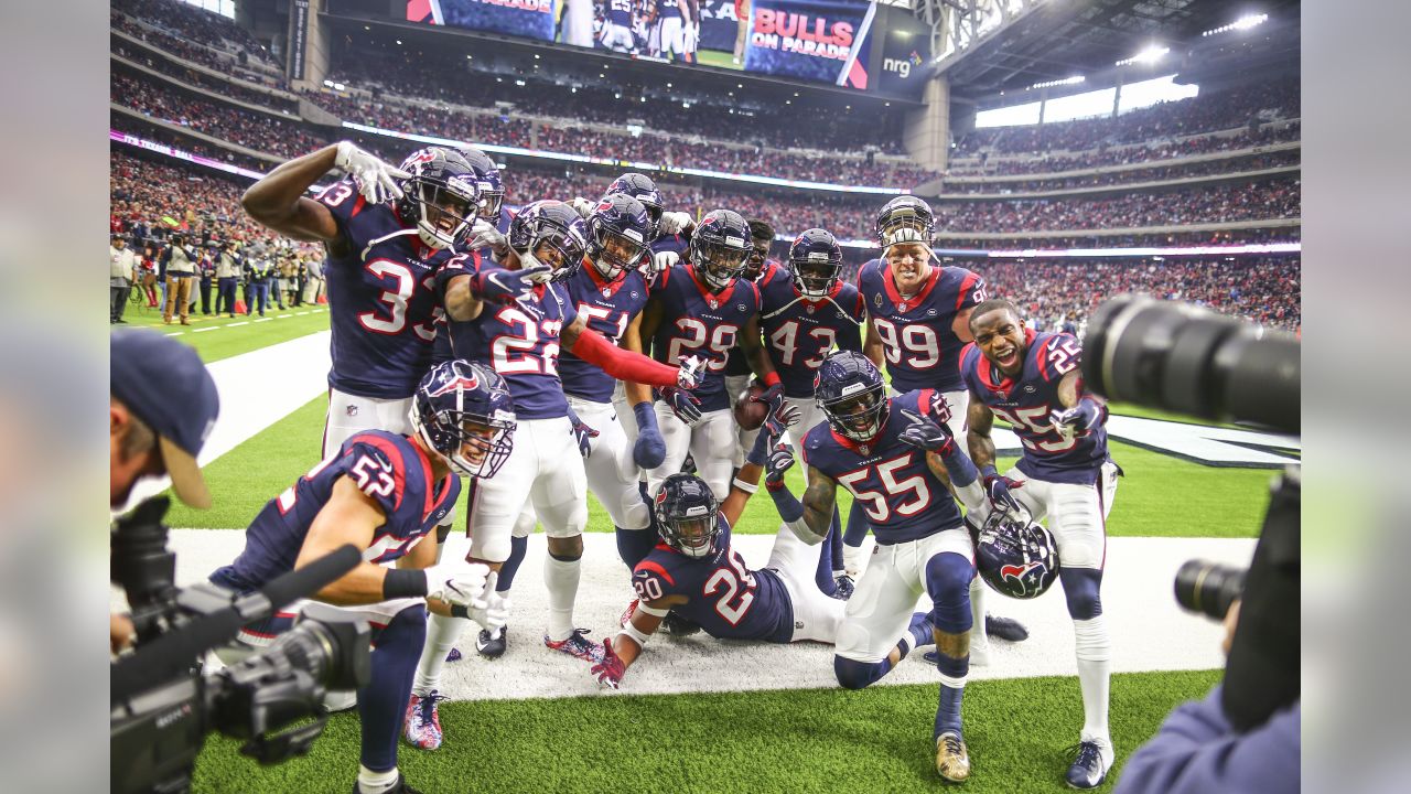 Football starts tomorrow with the Houston Texans! Who's ready?!  #societydenver #houstontexans