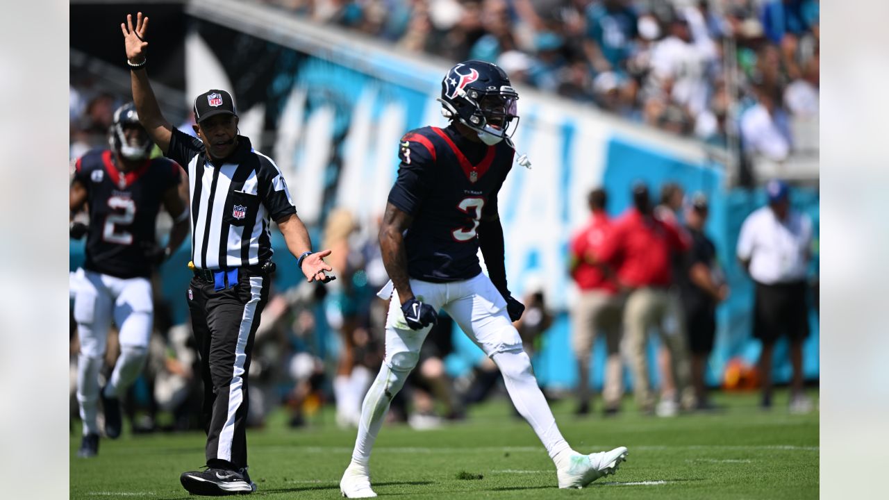 Jaguars Dismantle Texans 31-3 on Fan Appreciation Day