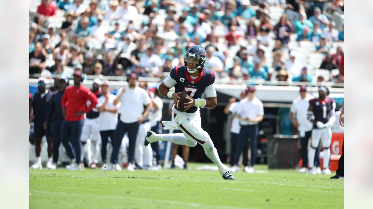 Houston Texans LB Blake Cashman came up with some game-changing plays on  defense in Sunday's 37-17 win over the Jaguars.