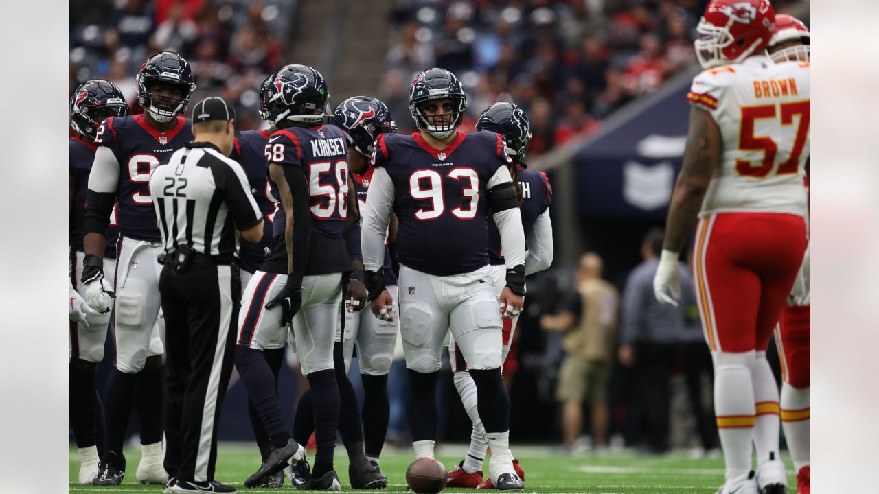 December 18, 2022: Houston Texans cornerback Tremon Smith (1) celebrates  with his teammates after scoring a game-winning touchdown in overtime of an  NFL game between the Texans and the Chiefs on Dec.