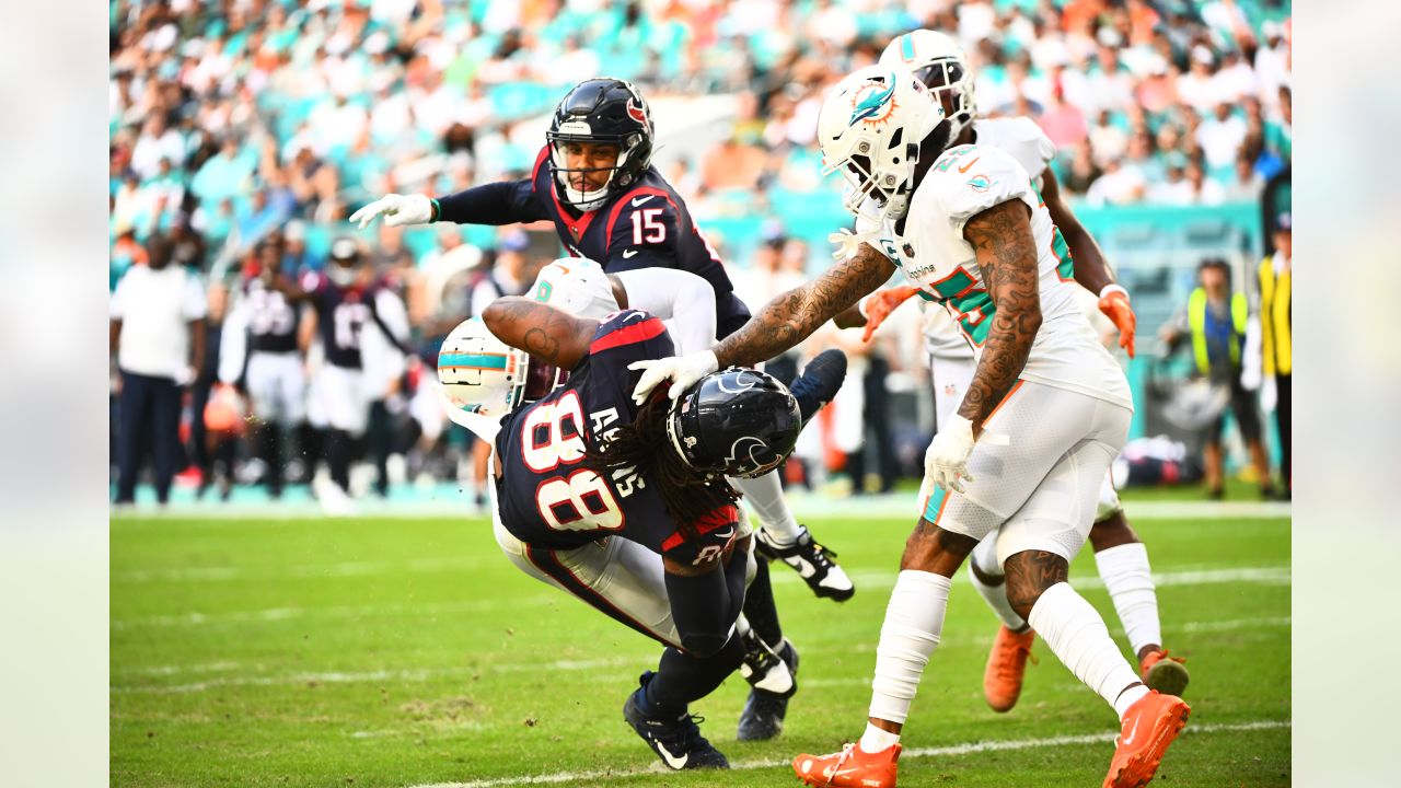 Miami Dolphins defeat Houston Texans 28-3 during preseason game in Lone  Star State - CBS Miami