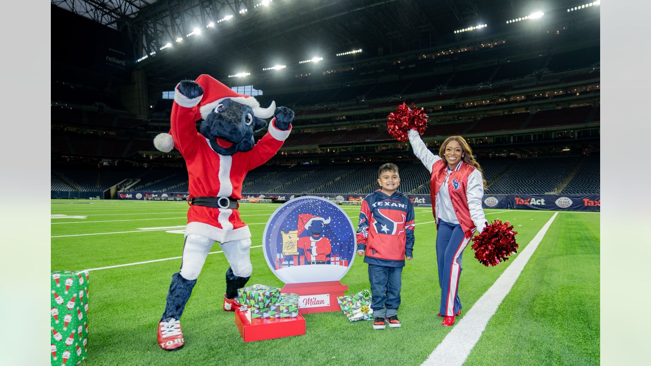 Academy Sports + Outdoors - Cheer on the Houston Texans during the