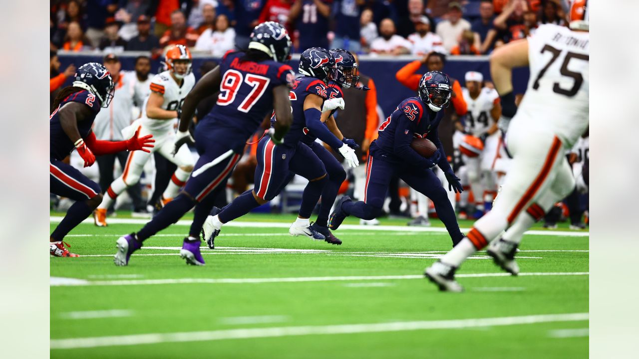 Vegas in conniptions over Texans at Cleveland Browns