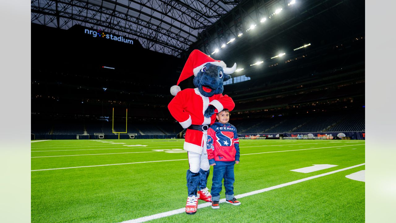 Houston Texans on X: Santa came early for H-Town 