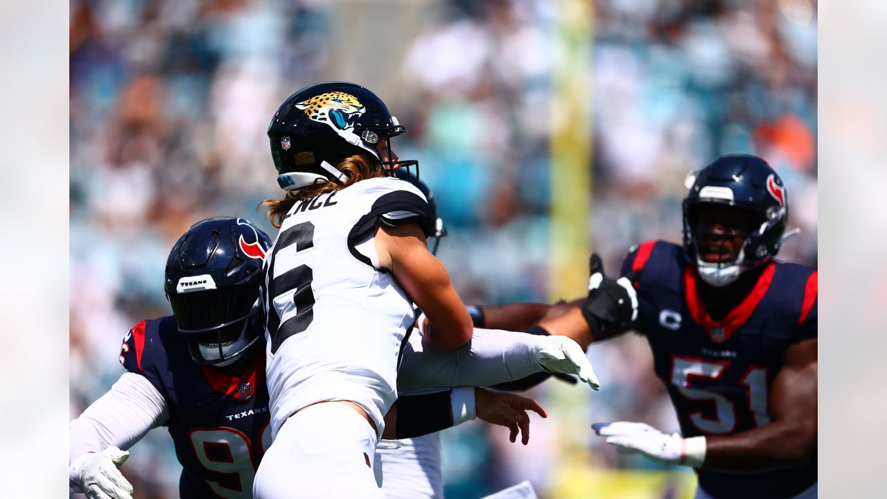 Houston Texans LB Blake Cashman came up with some game-changing plays on  defense in Sunday's 37-17 win over the Jaguars.