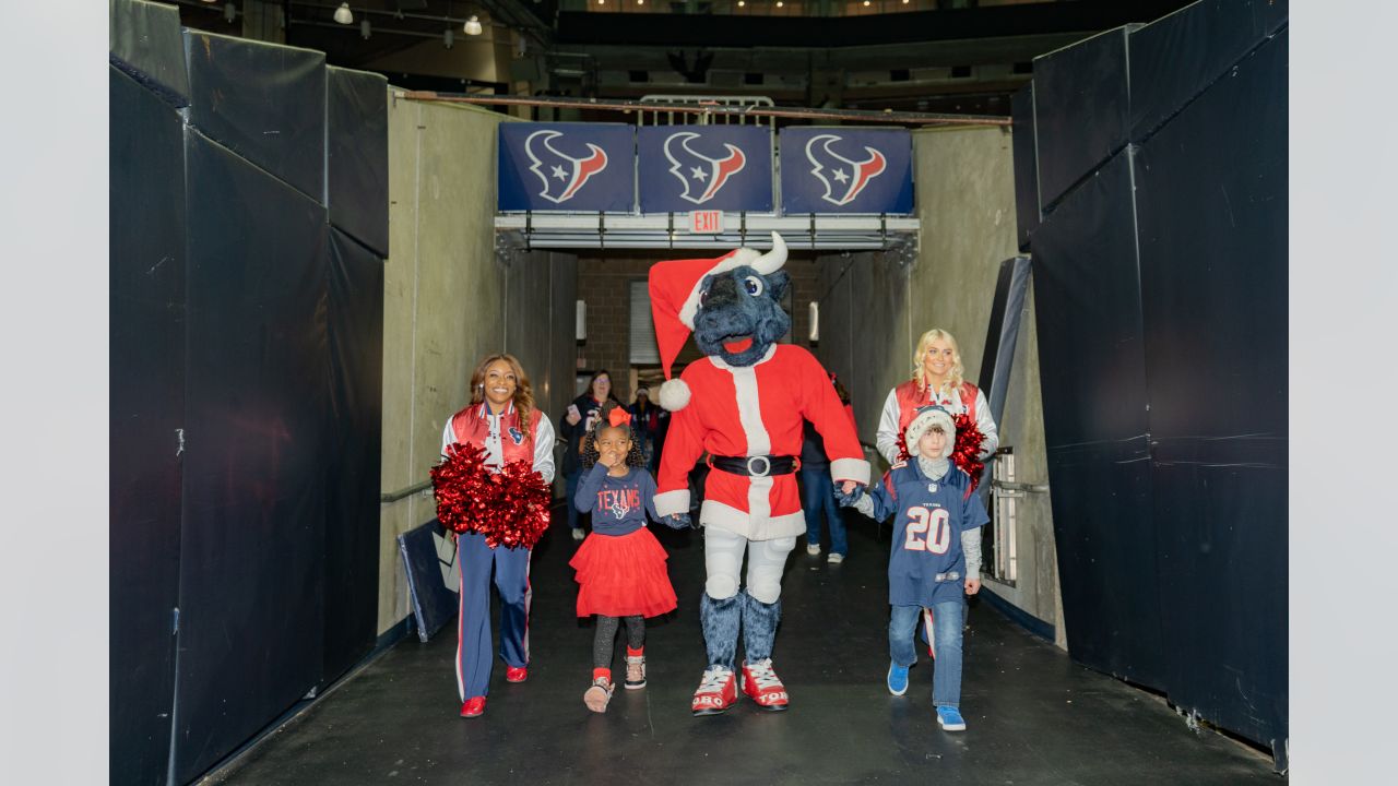 Thongs at the ready: Houston Texans' upcoming catwalk struts build  champagneanticipation - CultureMap Houston