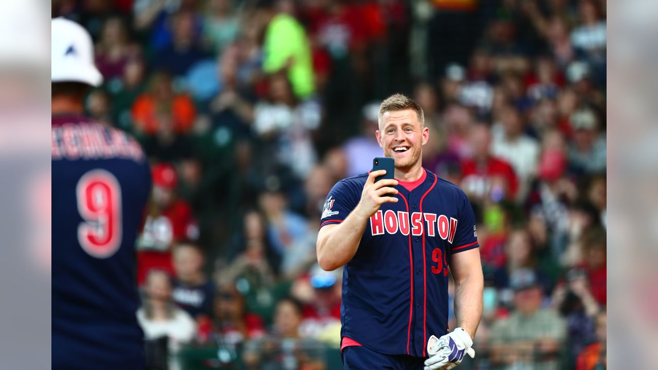 Texans' J.J. Watt, brothers produce 'Ultimate Tag' show for FOX