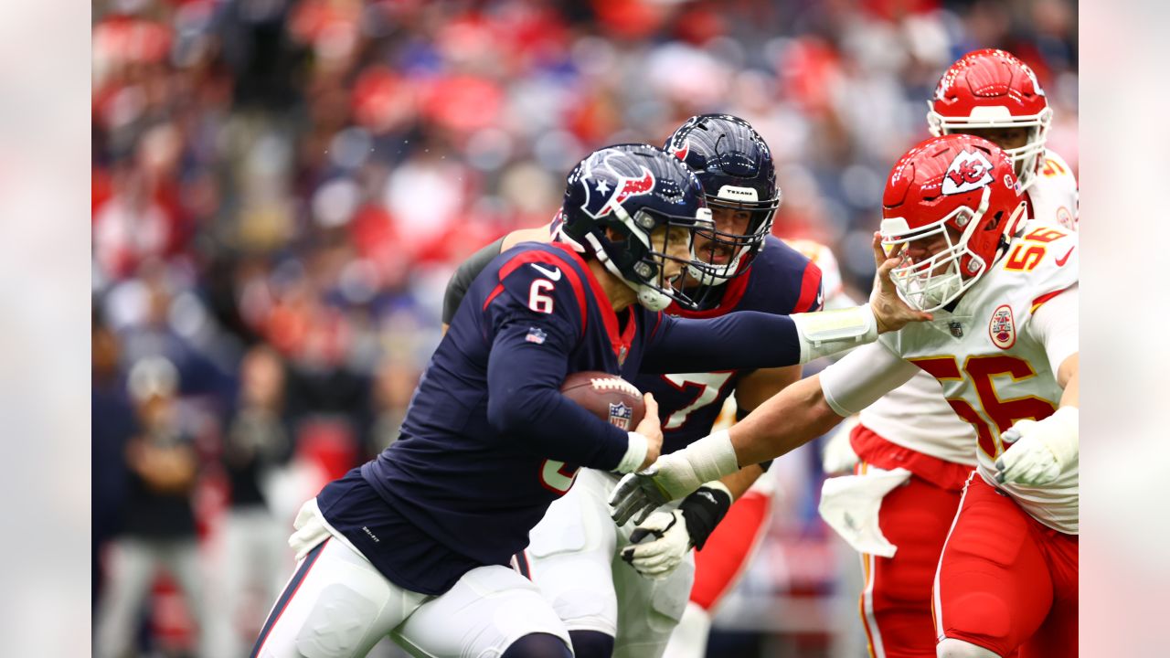 NFL play-offs: Kansas City Chiefs face Houston Texans for right to host AFC  Championship game - Live - BBC Sport