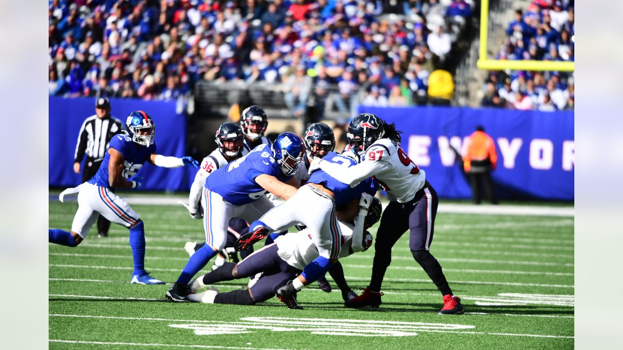 New York Giants linebacker Tomon Fox (49) walks off the field after an NFL  football game against the Houston Texans on Sunday, Nov. 13, 2022, in East  Rutherford, N.J. (AP Photo/Adam Hunger Stock Photo - Alamy