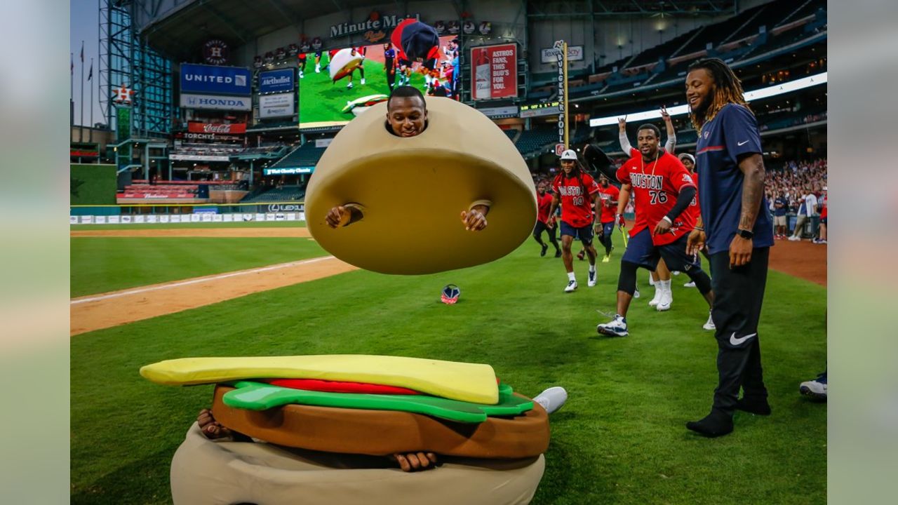 May 31, 2015: Houston Rockets mascot Clutch celebrates Houston Astros mascot  Orbit's 50th birthday during the MLB game between the Chicago White Sox and  the Houston Astros at Minute Maid Park in