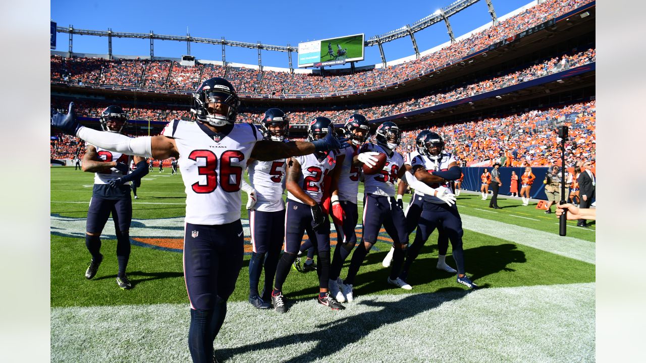 The Houston Texans held onto a 9-6 lead, but Denver Broncos and Russell  Wilson pulled away in the fourth quarter.