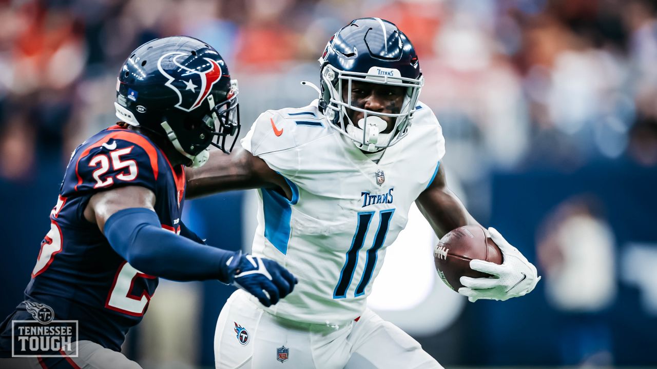 Titans capture AFC's No.1 seed with 28-25 win over Texans