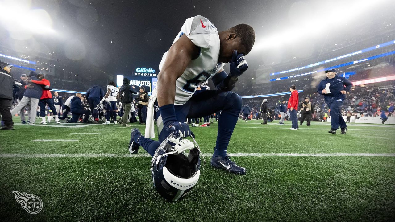 FOXBOROUGH, MA - JANUARY 02: New England Patriots tight end Jonnu