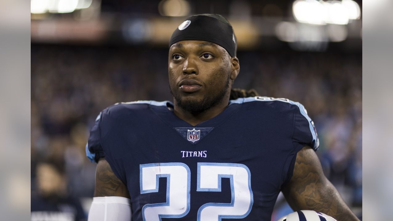 All about Derrick Henry: How Well Do You Know Derrick Henry, Titans RB?:  Derrick Henry, Titans RB: SHARON, Mr CARR: 9798776339066: : Books