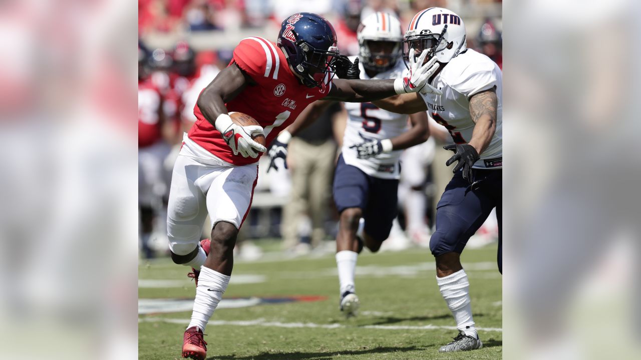 Egg Bowl 2017: Ole Miss' D.K. Metcalf does dog pee celebration 