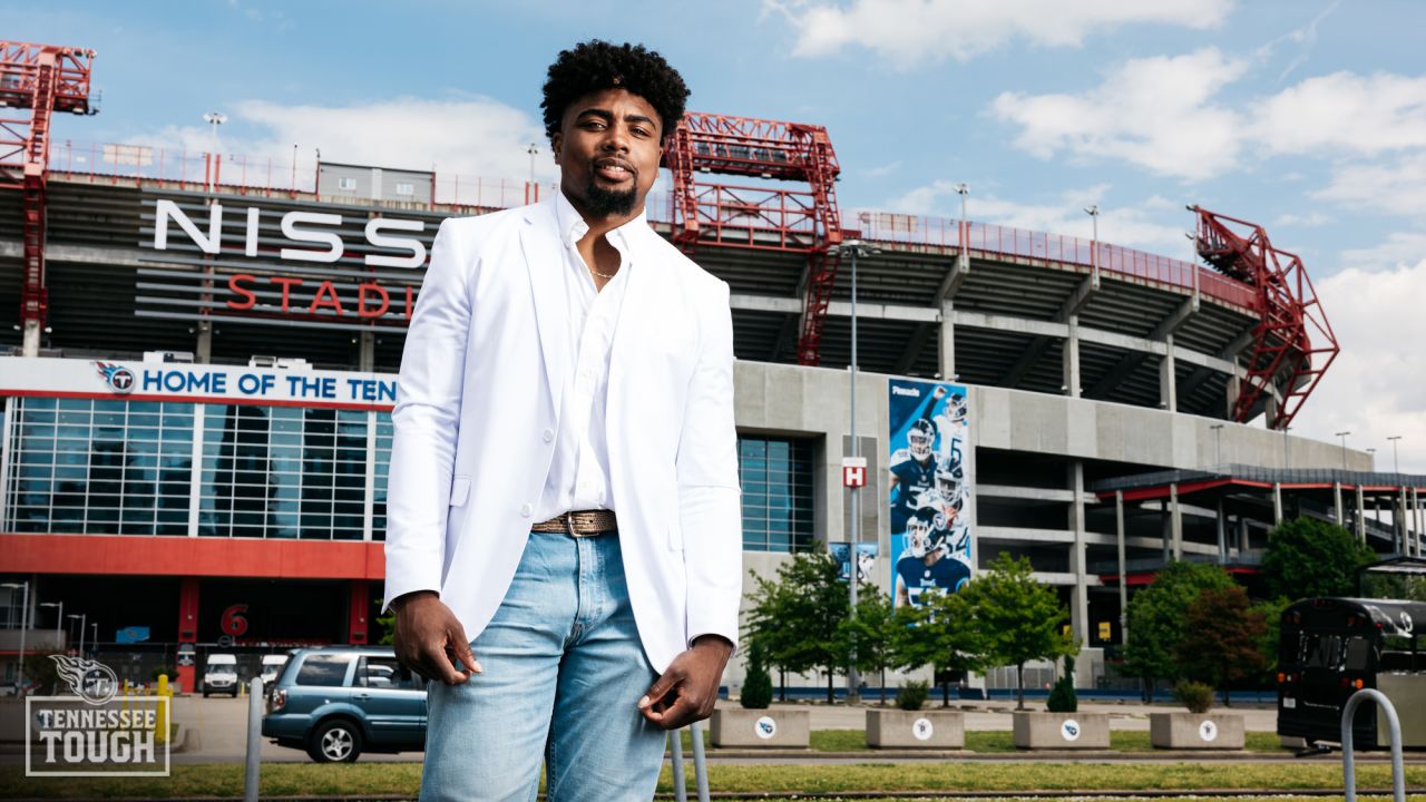 Wes on Broadway on X: Treylon Burks with the fresh #Titans jersey