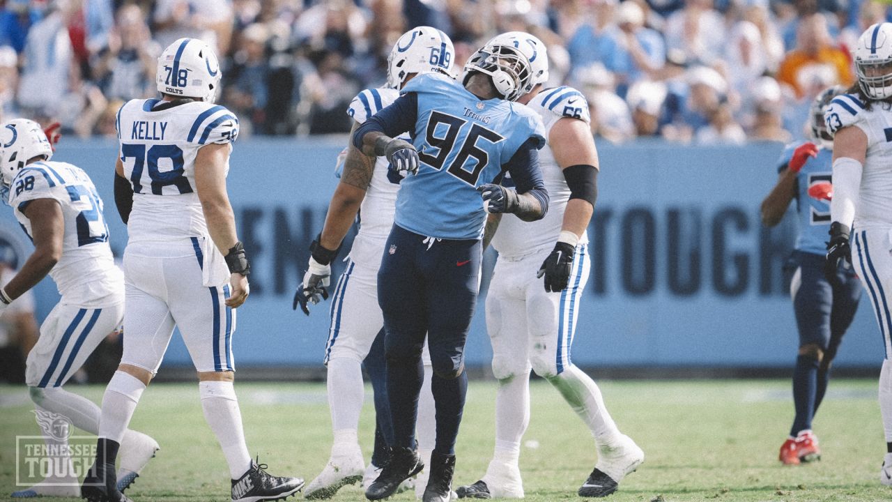 Tennessee Titans defeat Indianapolis Colts 19 to 10 at Nissan Stadium