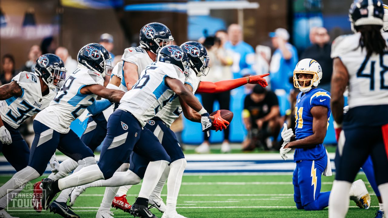 Nashville, United States. 17th Sep, 2023. September 17, 2023: Tennessee  Titans running back Tyjae Spears (32) runs the ball against the Los Angeles  Chargers during the second half of an NFL game