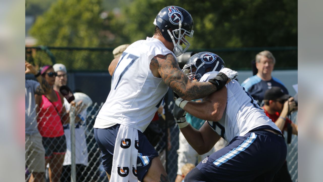 Titans LT Taylor Lewan ejected for making contact with official