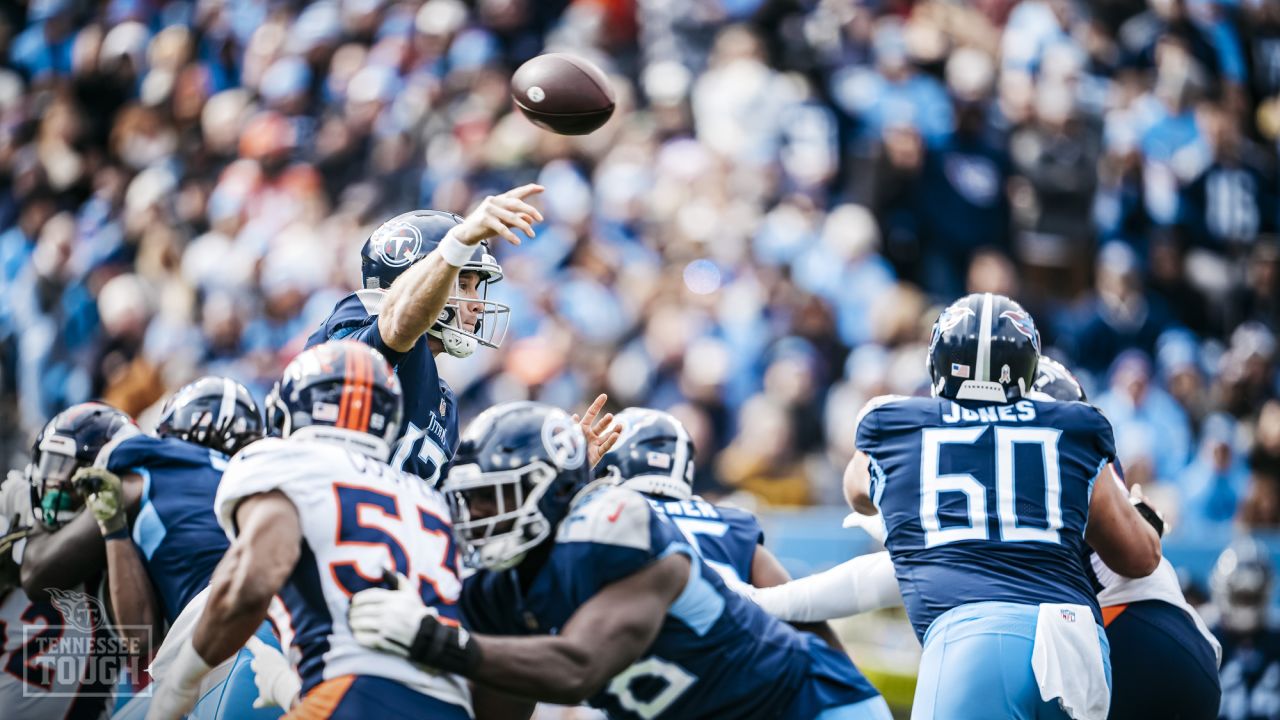 Titans Find a Way in 17-10 Win Over the Broncos