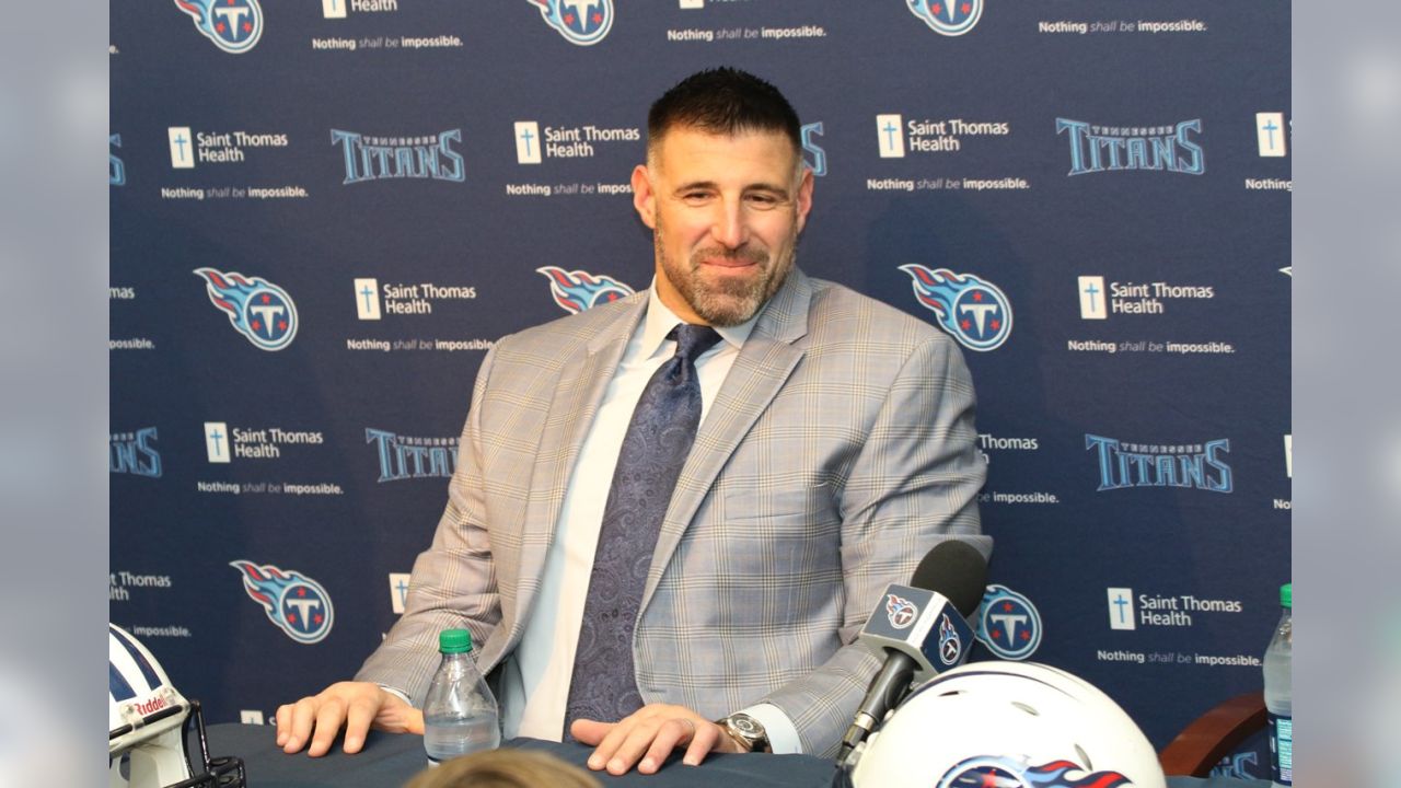 A 'wack job' with heart — on the secret to Mike Vrabel's success - The  Athletic