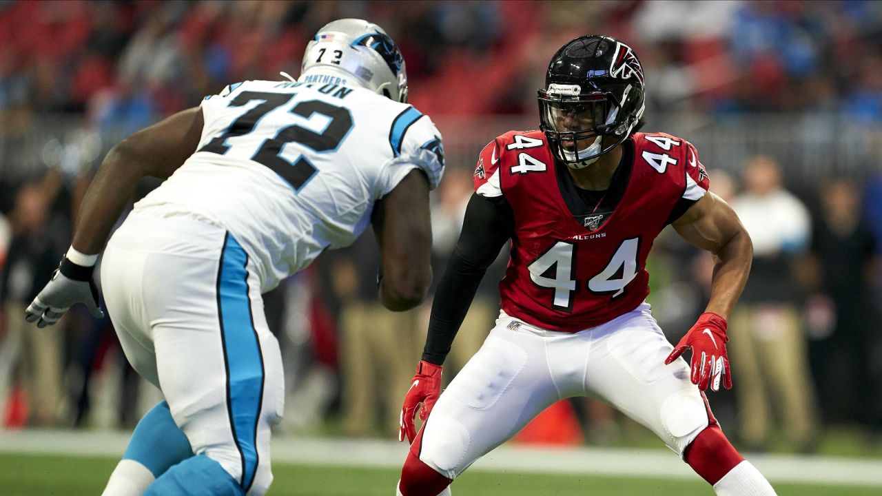 Free Agency Hype: Edge Rusher Vic Beasley Joins Titans 