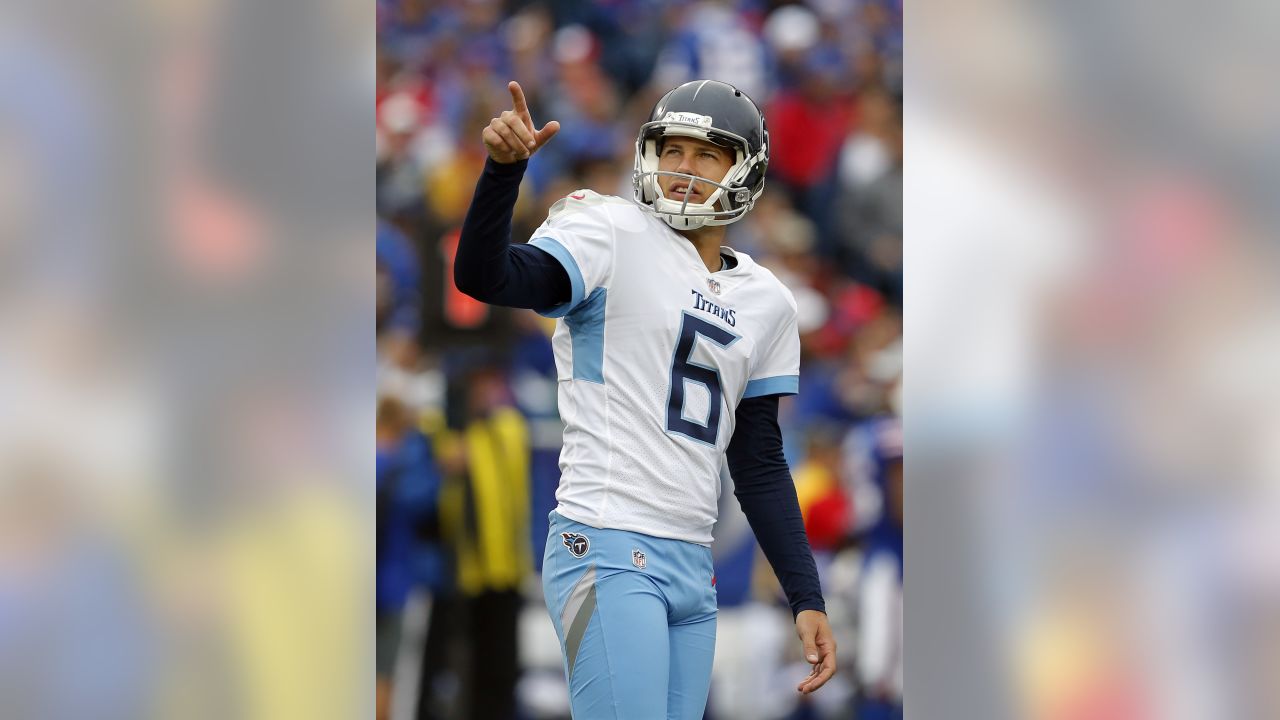 Tennessee Titans release longtime punter Brett Kern