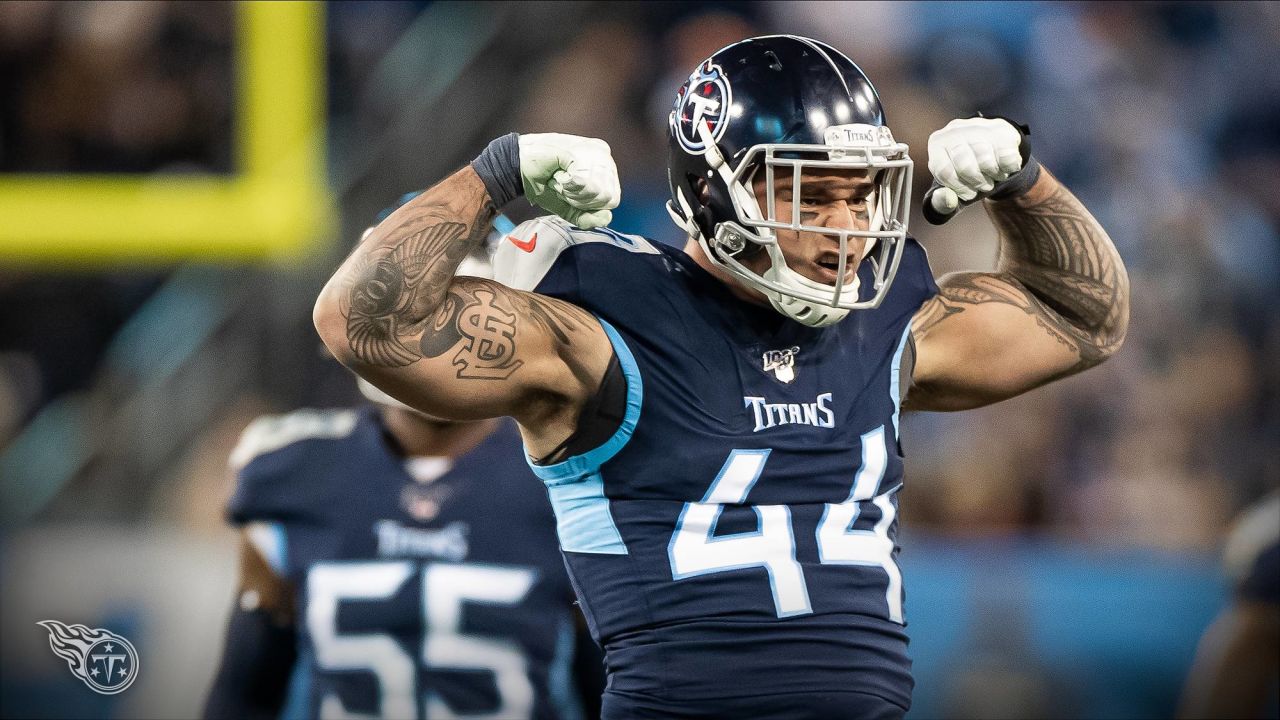 OLBs Kamalei Correa and Harold Landry in Wednesday's Titans practice.