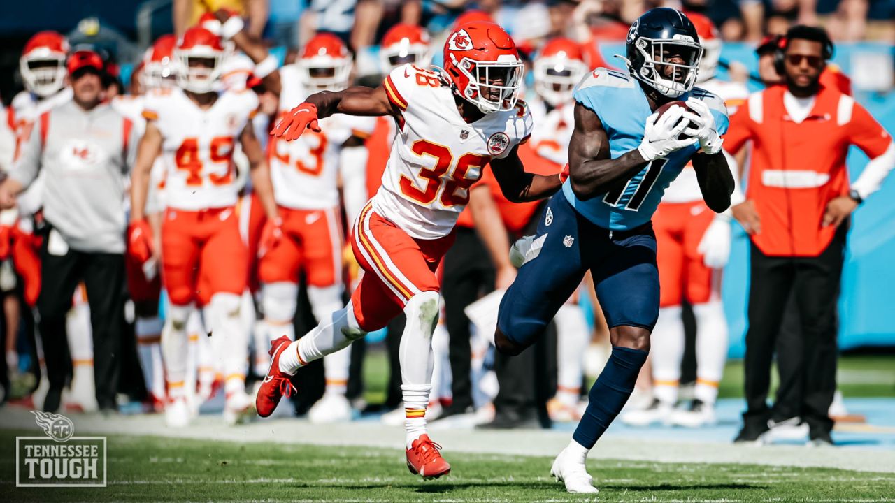 Titans start fast, simply dominate Mahomes, Chiefs 27-3 - The San Diego  Union-Tribune