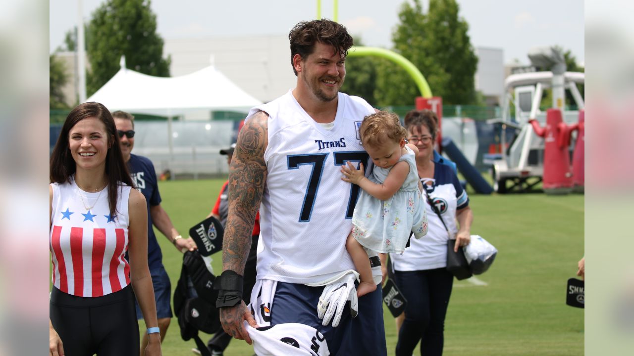 Taylor Lewan Tennessee Titans 2014 2022 Once A Titan, Forever A Titan Thank  You For The Memories Signatures Shirt - Limotees