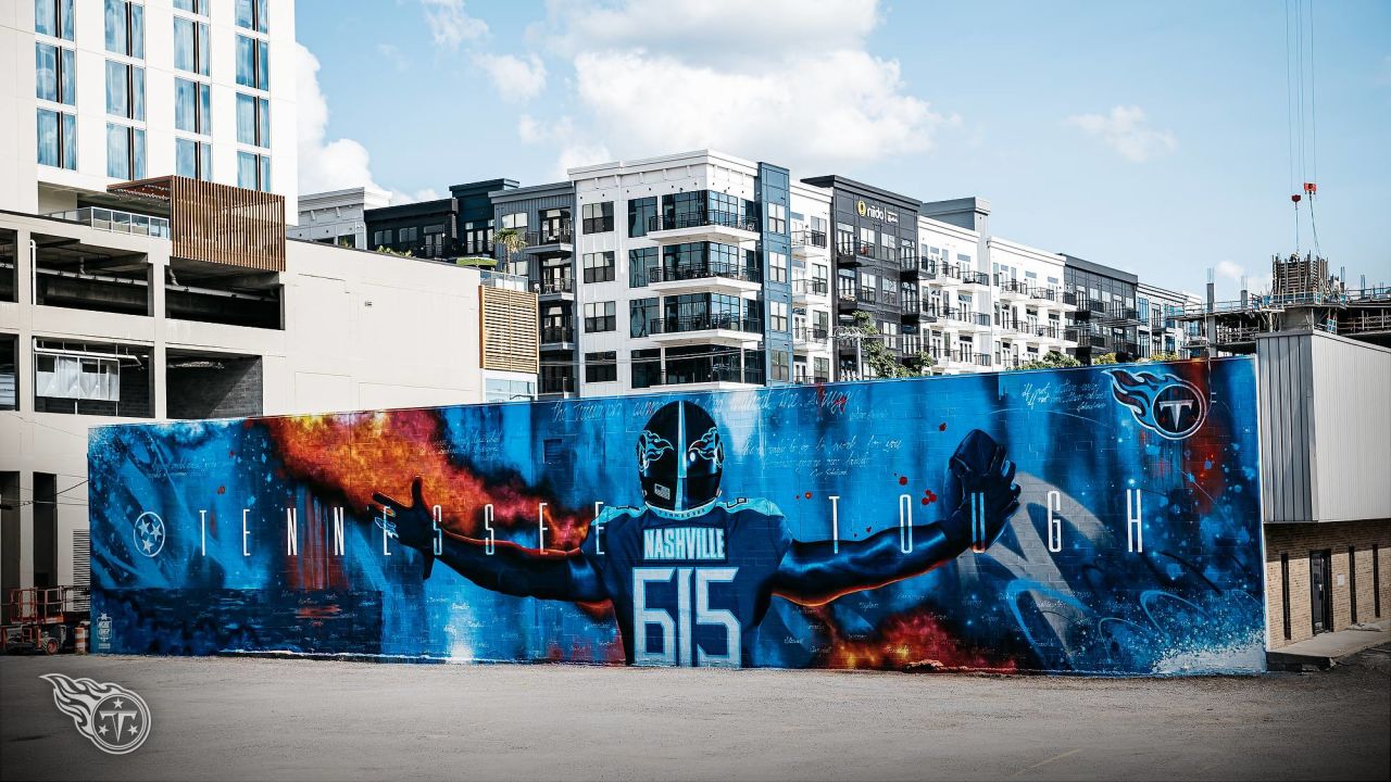 Tennessee Titans Unveil New Downtown Mural