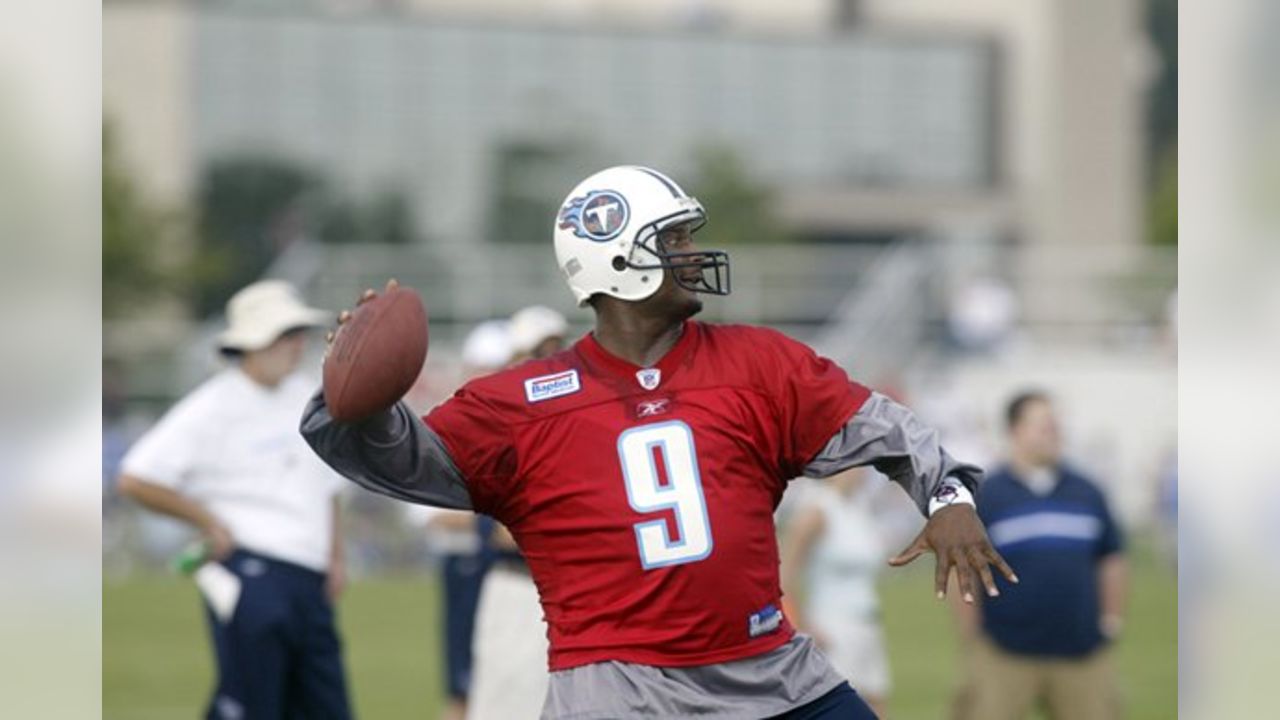 January 30, 2000: Tennessee Titans quarterback Steve McNair #9 drops back  to pass against the St. Louis Rams in Super Bowl XXXIV (34). The Rams  defeated the Titans by the final score