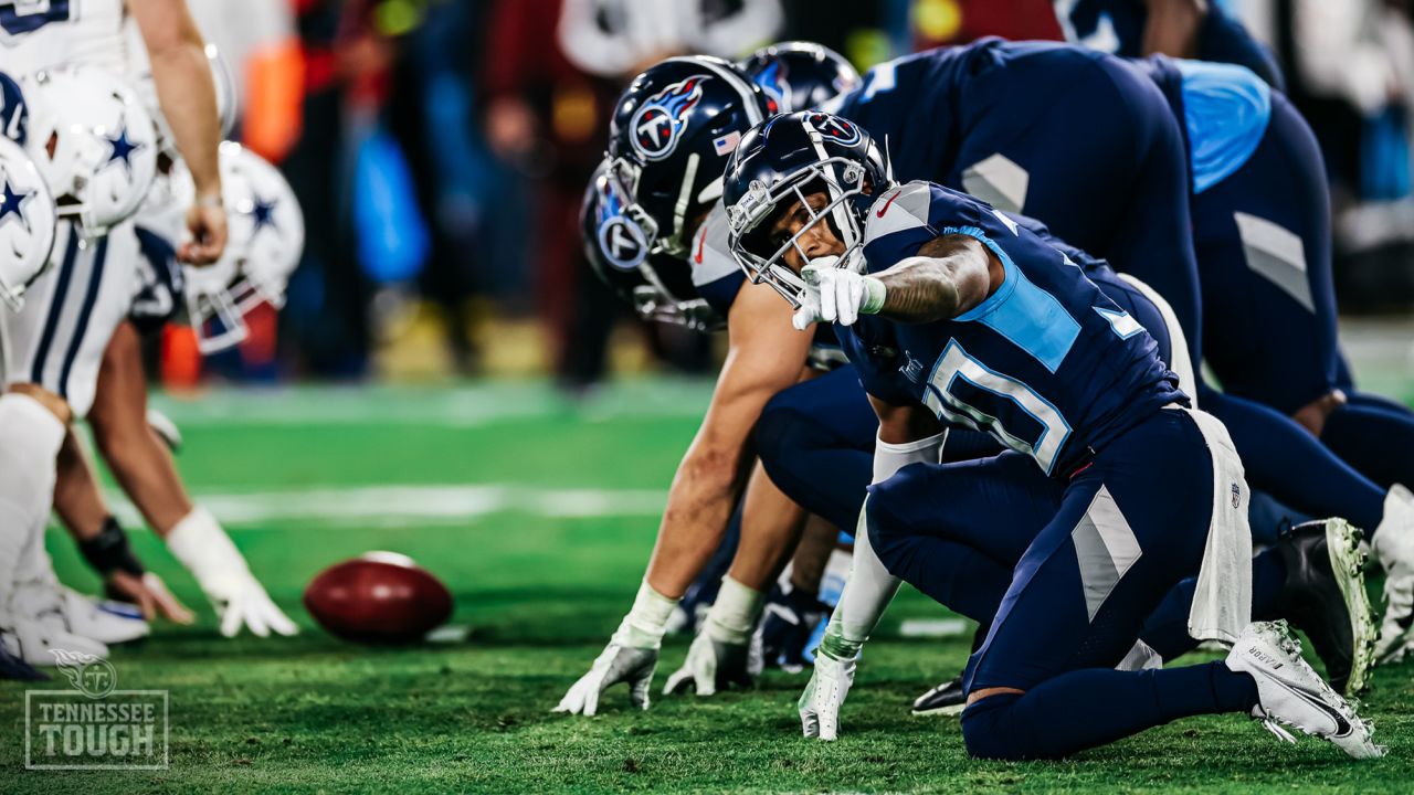 QB Josh Dobbs threw a TD pass for the @titans tonight & the TNF broadcast  showed his parents. This was their reaction. 