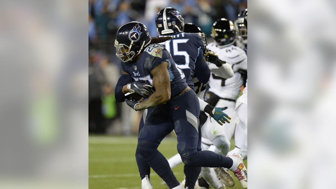 Derrick Henry sets NFL records as Titans rout Jaguars 30-9