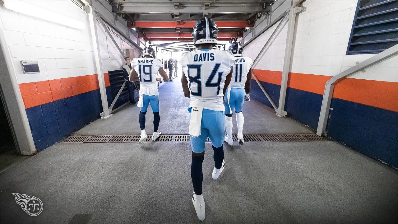 No-Nonsense Titans WR Corey Davis Focused on Making Himself – and