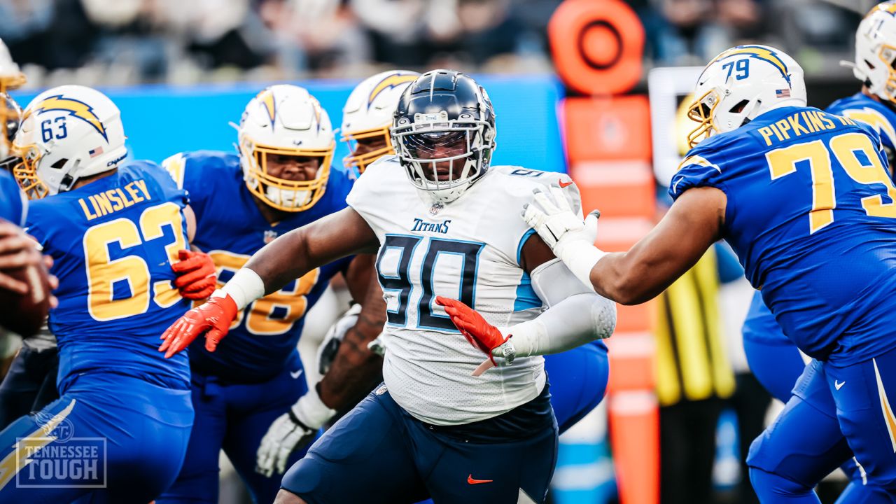 Tennessee Titans fall to L.A. Chargers for fourth straight loss