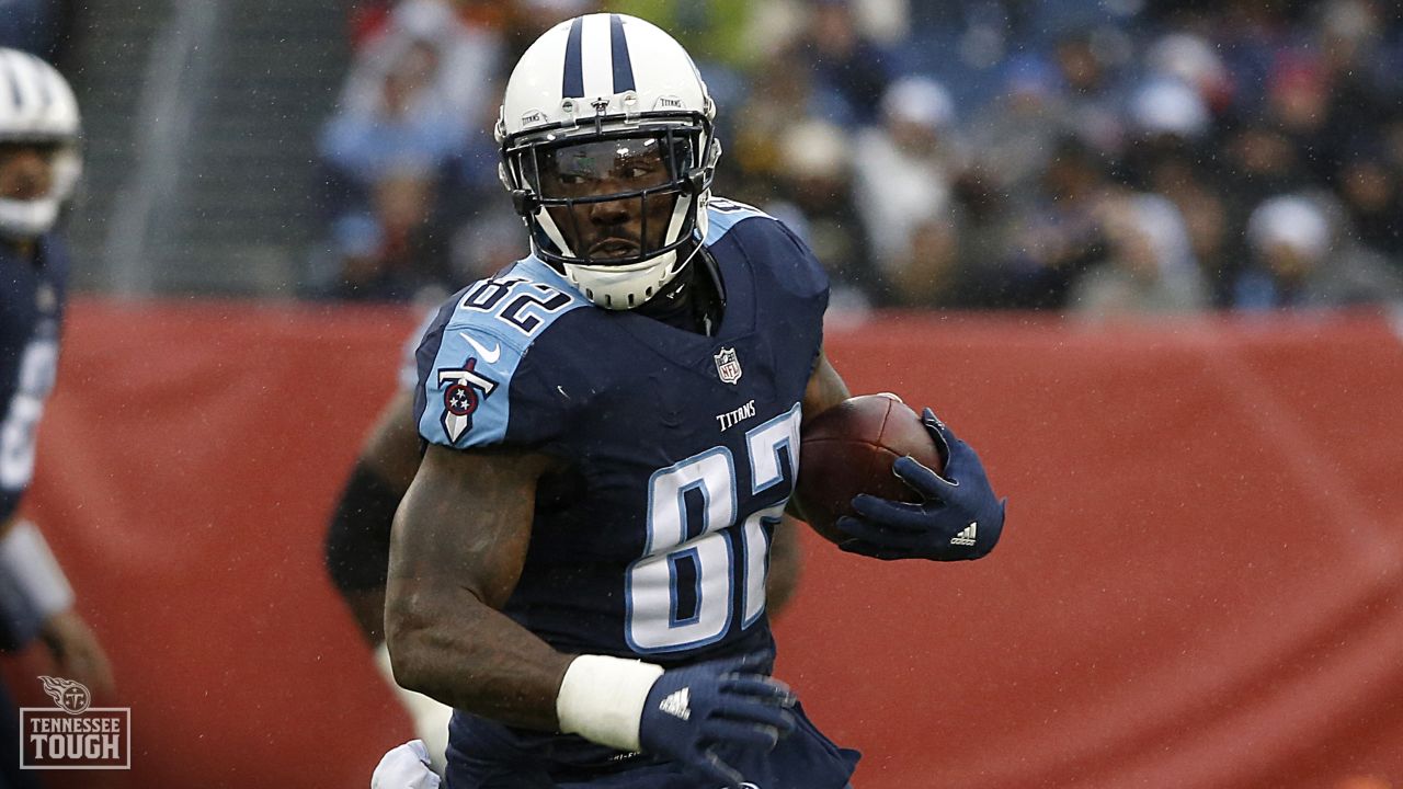 Former Titans Star Delanie Walker Set to Retire as a Member of the Team -  Broadway Sports Media