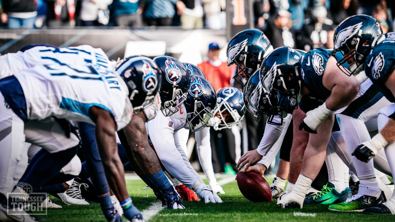 Fans go crazy for Tennessee Titans' Derrick Henry in pregame warmups