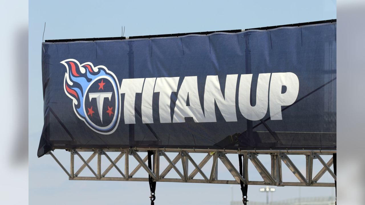 NFL Playoff Banner features Tannehill prominently : r/Tennesseetitans